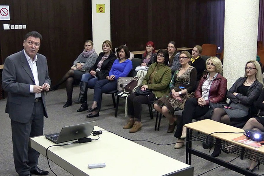 Predavanje o UV zračenju u organizaciji Foruma žena SNS-a