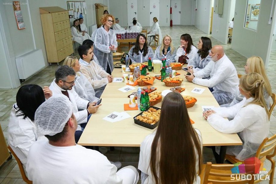Decenija dualnog obrazovanja u Srbiji - praksa i teorija kao ključ uspeha