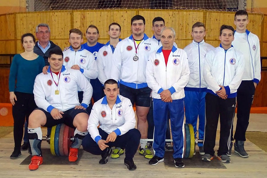 Dizači tegova Spartaka pobednici prvenstva Vojvodine i 1. kola ekipnog prvenstva Srbije