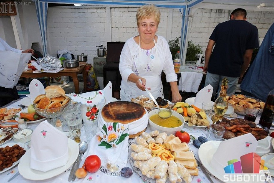 Održan tradicionalni Festival bunjevačkih jela u Bajmoku