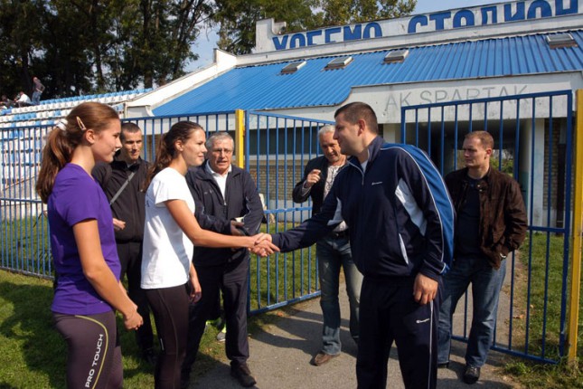 Državni sekretar u ministarstvu omladine i sporta posetio Spartakove atletičare