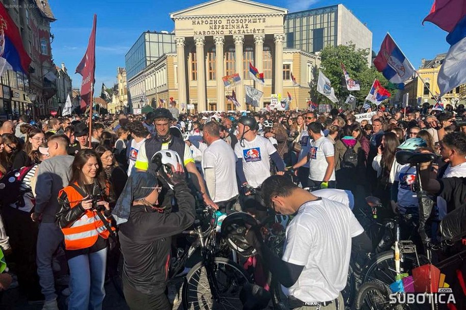 "Bićemo živi dok se budemo borili za poverenje i zajedništvo" - studenti u blokadi proglasili 17. maj za Dan grada