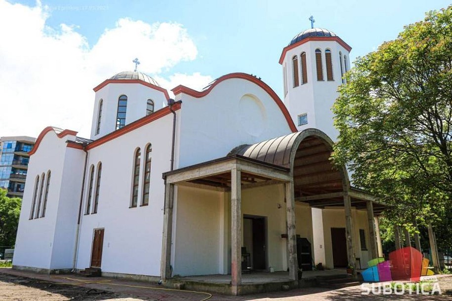 Unošenje čudotvorne ikone sa Hilandara u hram na Prozivci u četvrtak od 8 časova