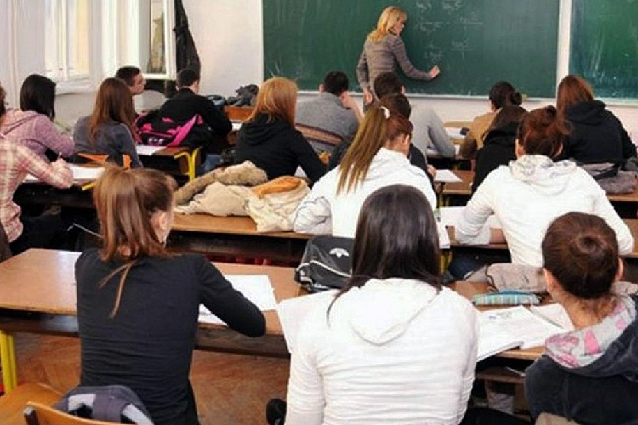 Prosvetari ponovo o putnom trošku