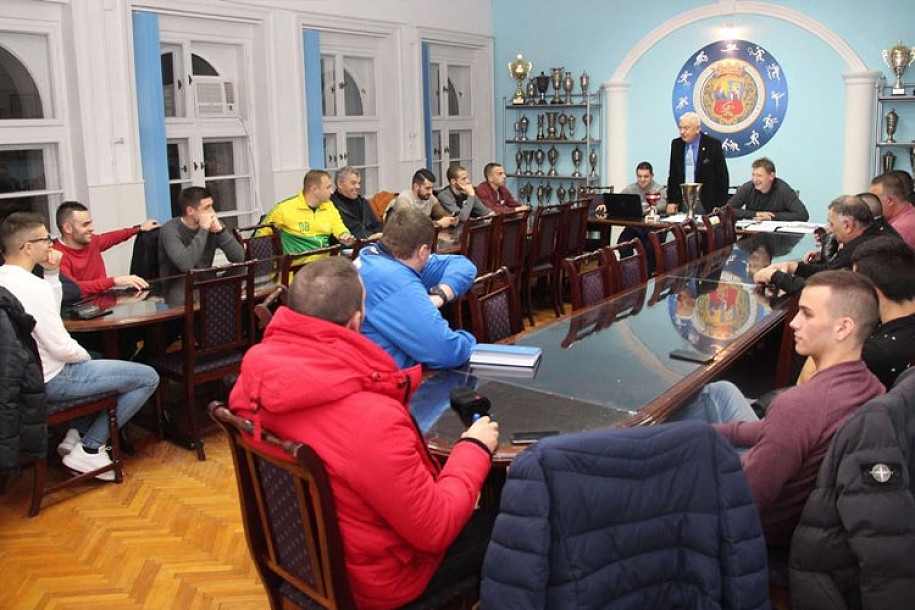 Mali fudbal: U nedelju počinje 47. Novogodišnji turnir, 24 ekipe bori se za glavnu nagradu