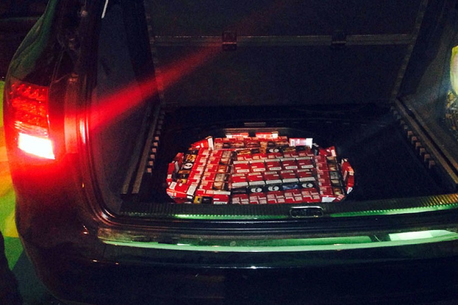 U rezervnom točku sakrio 12.000 cigareta