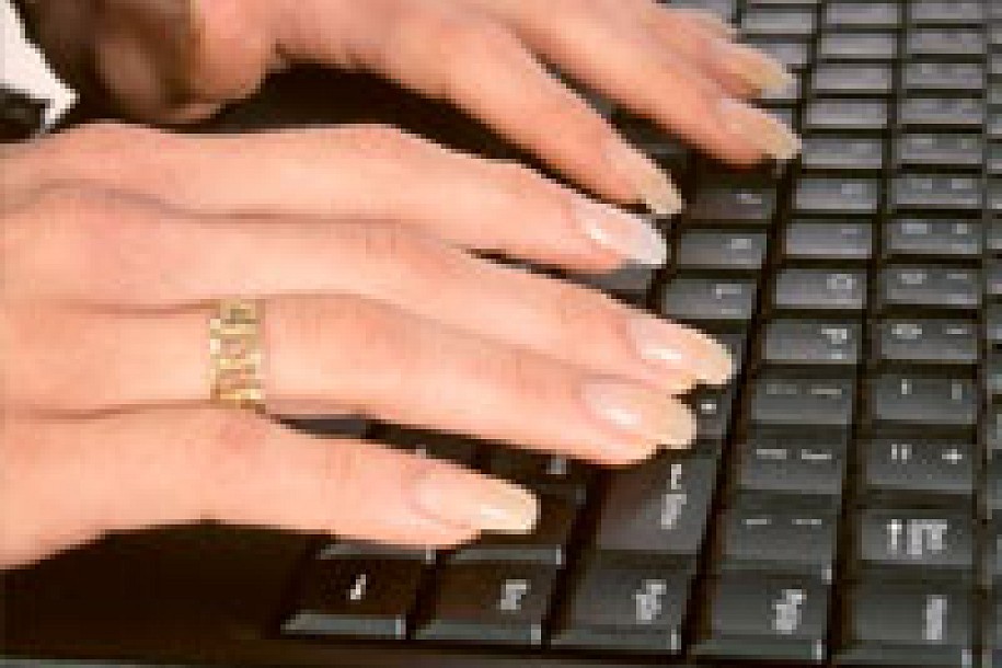 Subotičanka na internetu provodi po 20 sati dnevno