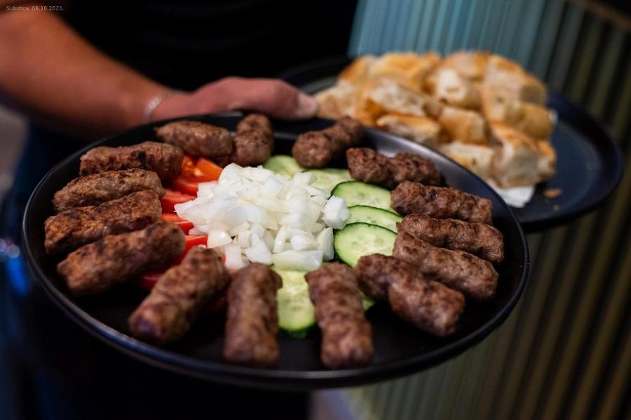 Ćevabdžinica "S lounge - Sarajka 1974" - mesto gde se tradicija i modernost spajaju na jedinstven način