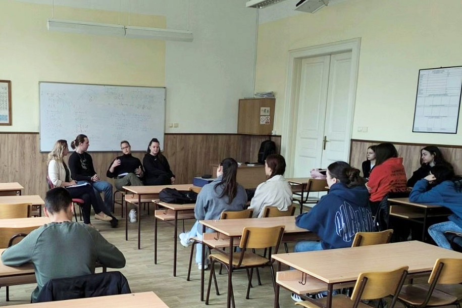 Forenzika iz učionice: Tribina o budućnosti zanimanja okupila učenike Hemiijsko-tehnološke škole