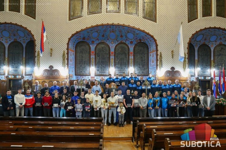 Uručena priznanja najboljim sportistima Subotice u 2022. godini