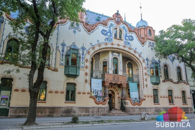 Razgovor sa umetnicom Draganom Žarevac u petak u Savremenoj galeriji