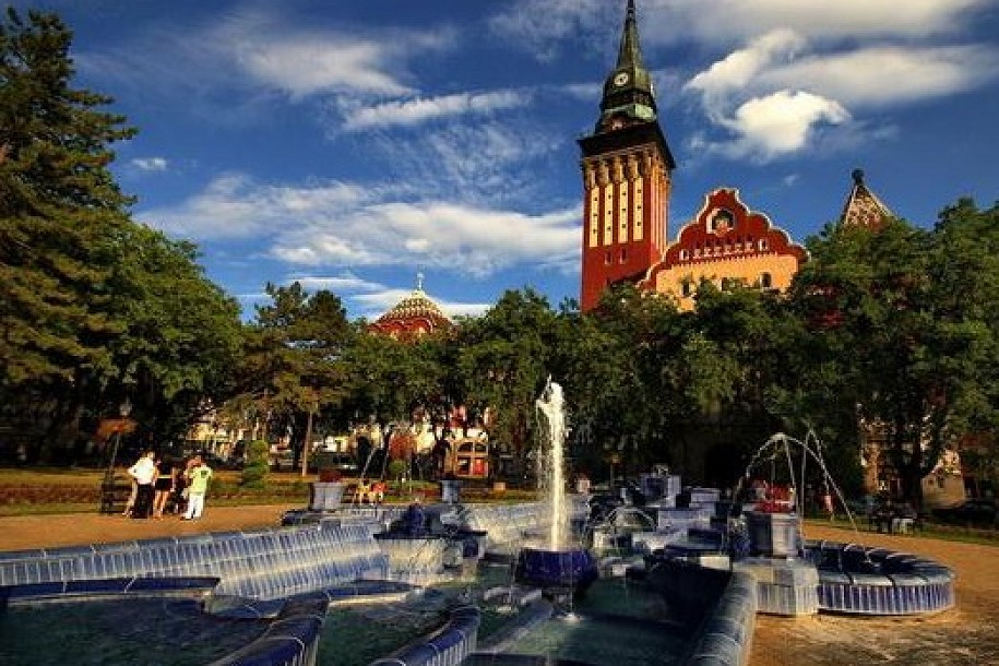 Iz budžeta novi zubi i naočare za zaposlene u Gradskoj kući