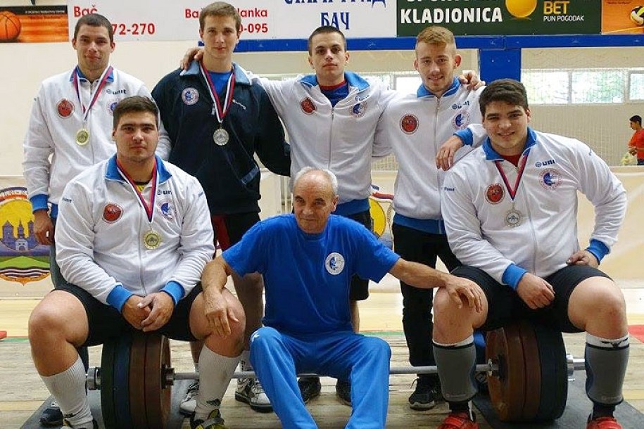 Dizačima tegova Spartaka ekipno prvo mesto na Prvenstvu Srbije u Baču
