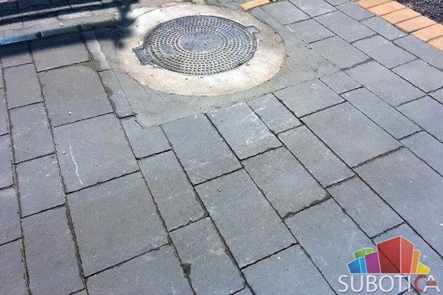 Ko se sapleo o betonske kocke?