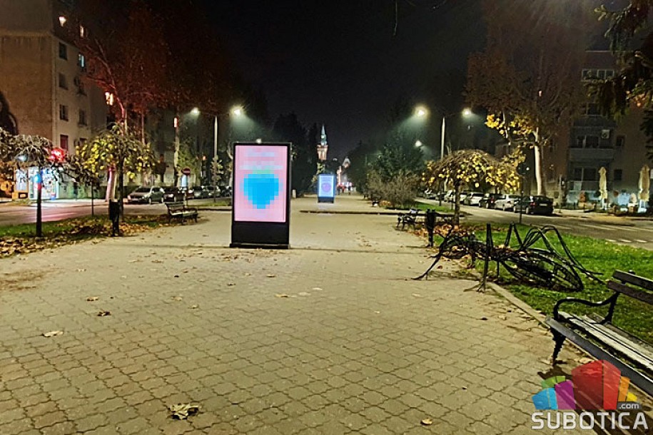 Reklamni panoi na Radijalcu se izmeštaju sa strane