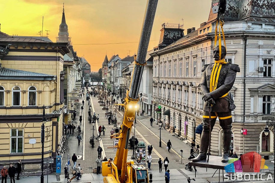 Postavljen spomenik kralju Petru Prvom Karađorđeviću