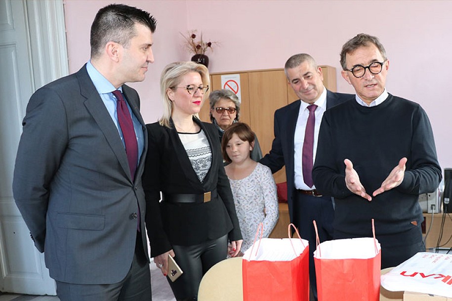 Udruženju slepih i slabovidih novi lap top, digitalne knjige i uređaj za čitanje