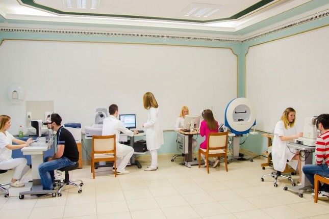 "Perfect Vision" poklanja preoperativne preglede