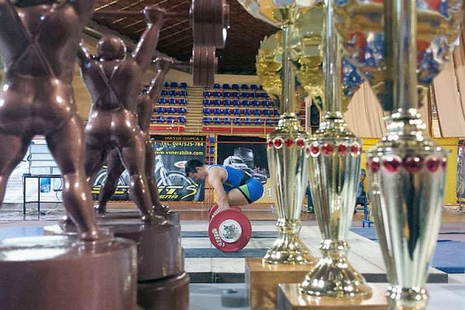 "Kup Subotice" u dizanju tegova u subotu u Hali sportova