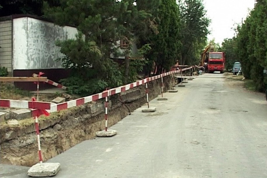 Radovi na rekonstrukciji toplovoda u Keru