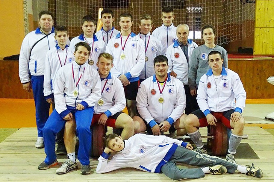 Dizači tegova Spartaka najbolji u Vojvodini u skoro svim kategorijama
