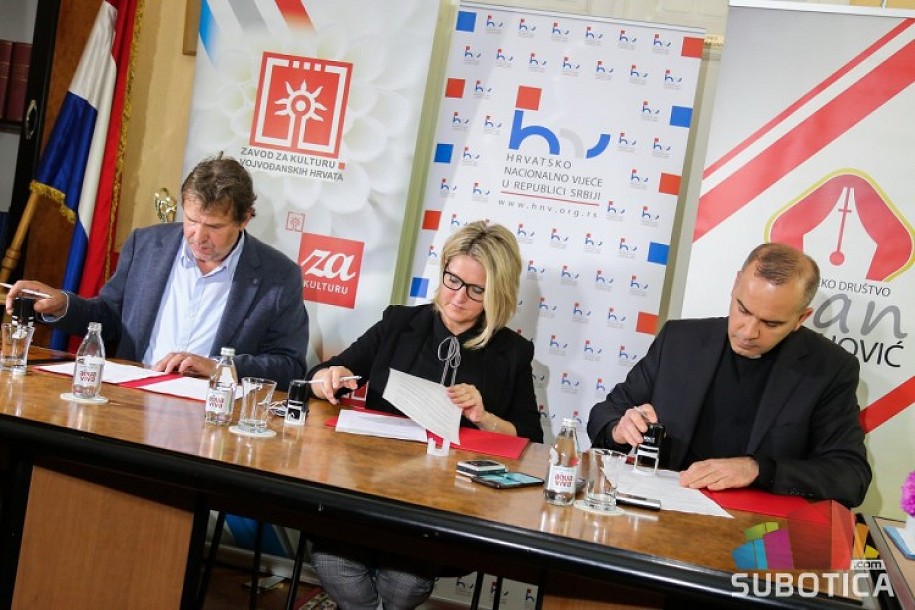 Otkrivanje spomenika biskupu Ivanu Antunoviću u oktobru