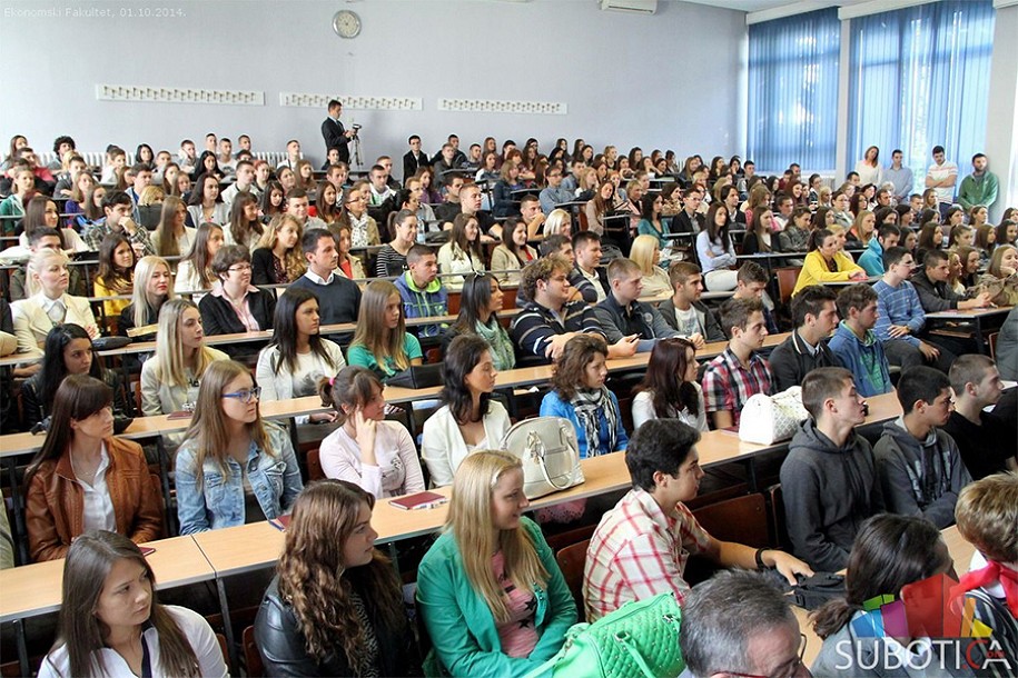 Studenti Ekonomskog fakulteta na praksi u Kontinentalu