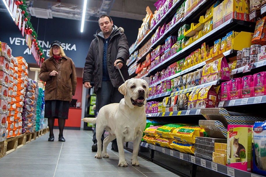 Specijalizovana prodavnica za kućne ljubimce "Pet centar" u subotu otvara vrata kupcima
