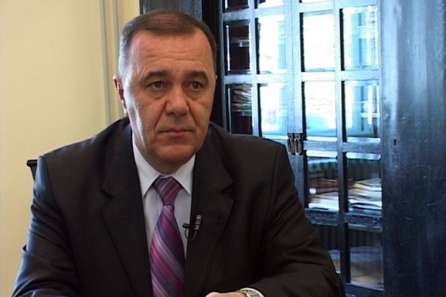 Sutra zaseda lokalni parlament
