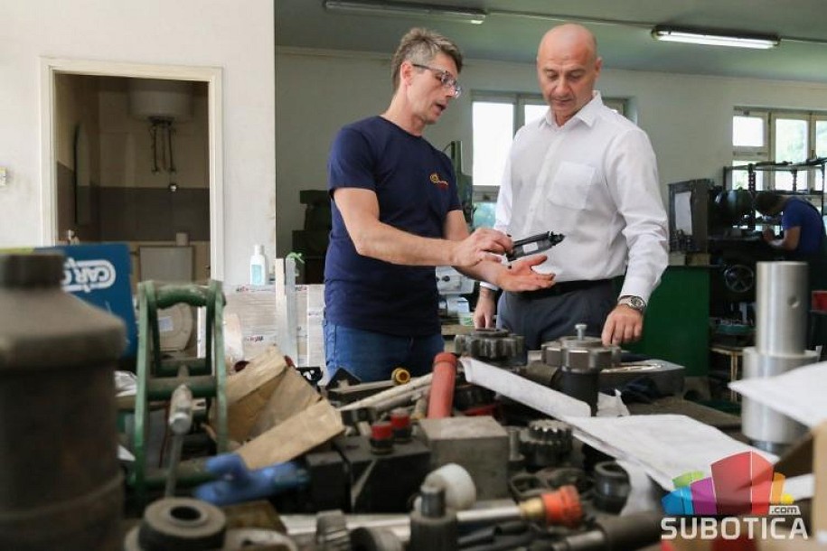 Poslovanje lakše uz subvencije Pokrajinskog sekretarijata za privredu i turizam