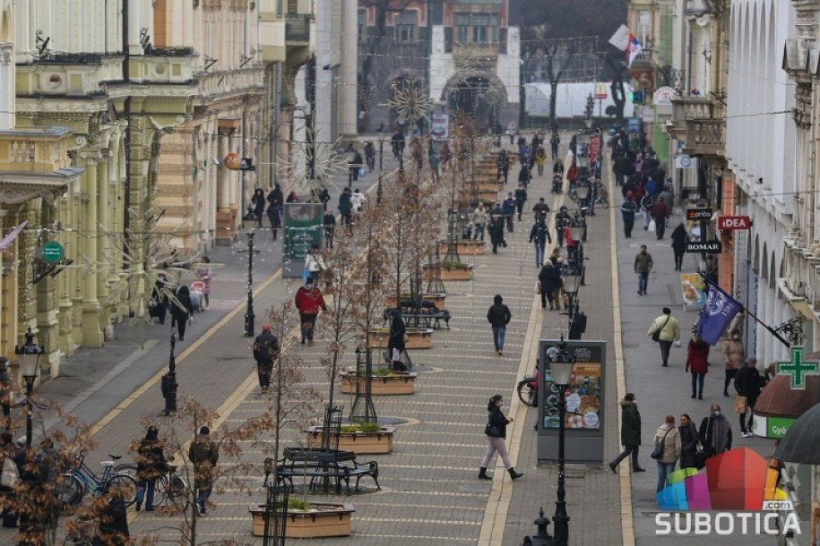 Praznično radno vreme tokom katoličkog Božića