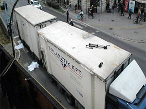 Dvoje poginulo u saobraćajnoj nesreći