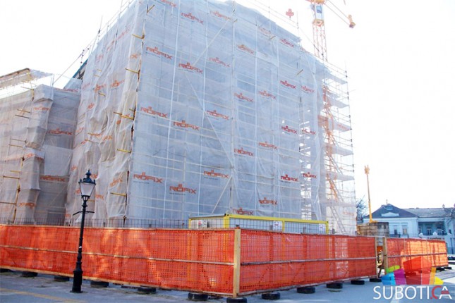 Pozorište dobija gipsane ukrase