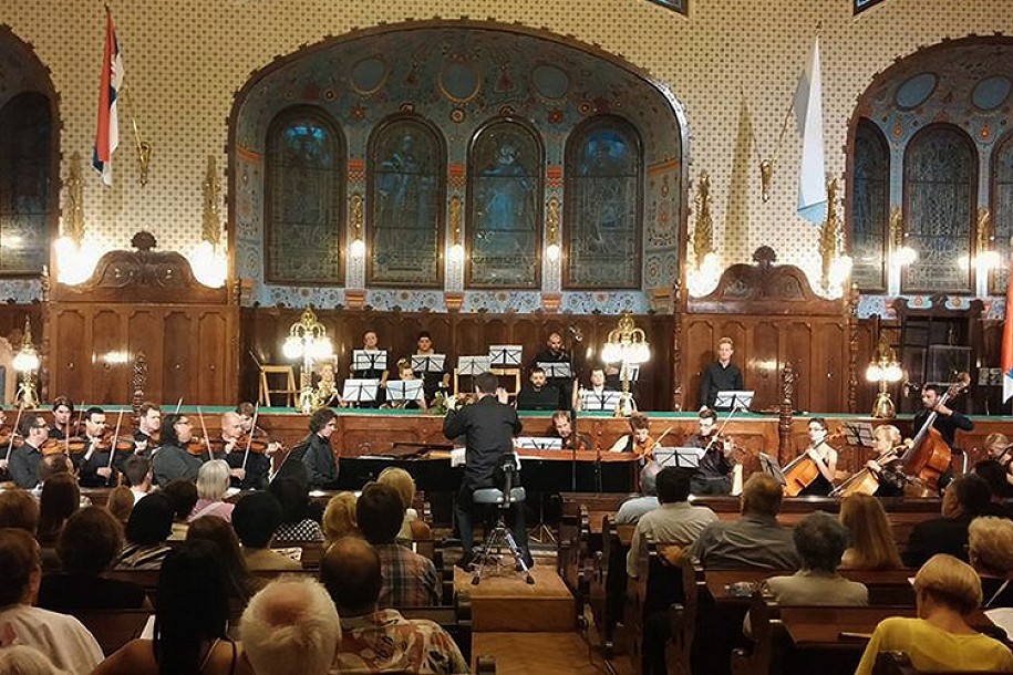 Održan novogodišnji gala koncert Vojvođanskog kamernog orkestra