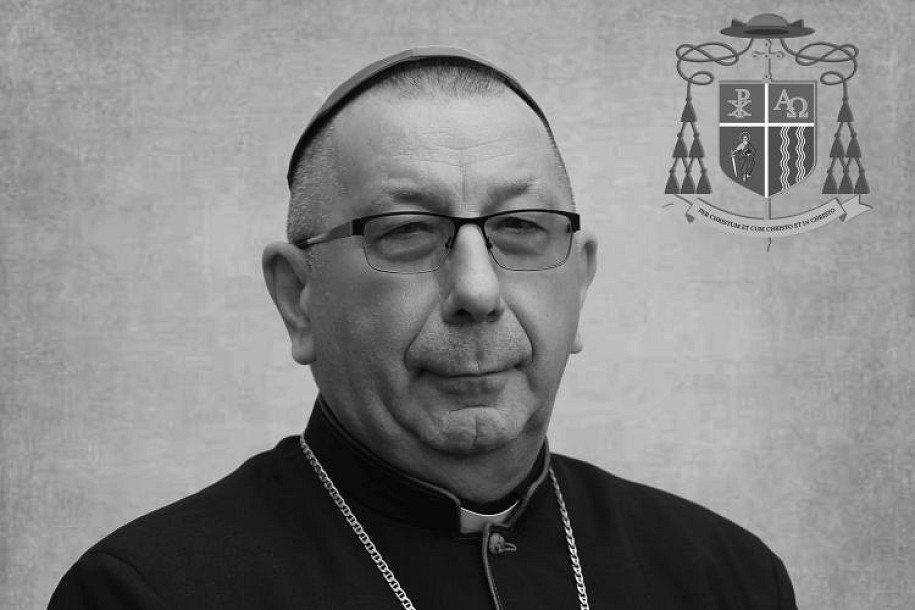 Preminuo biskup Slavko Večerin