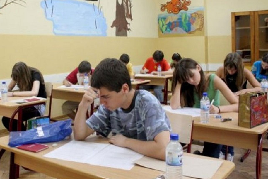 Odložen prijemni iz matematike jer su testovi "procureli"