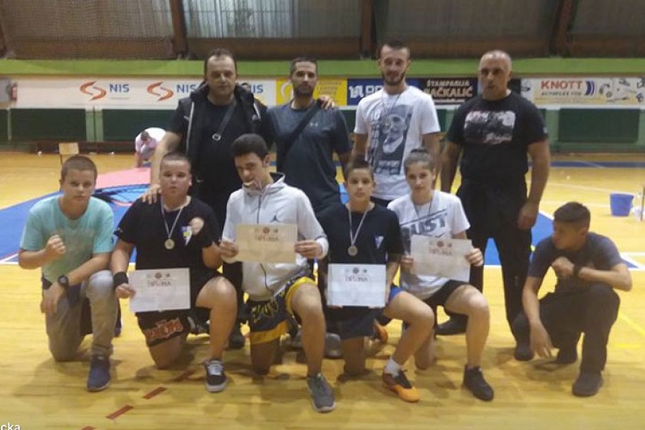 Četiri medalje kikboksera Spartaka na Evropskom kupu u Novom Bečeju
