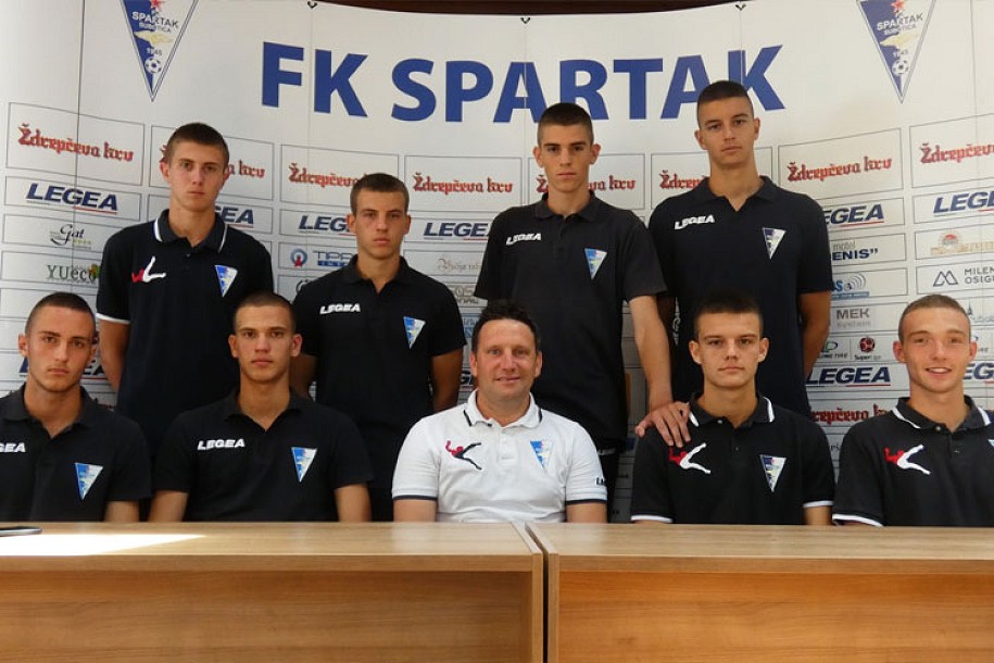 Fudbal: Spartak potpisao stipendijske ugovore sa osmoricom kadeta