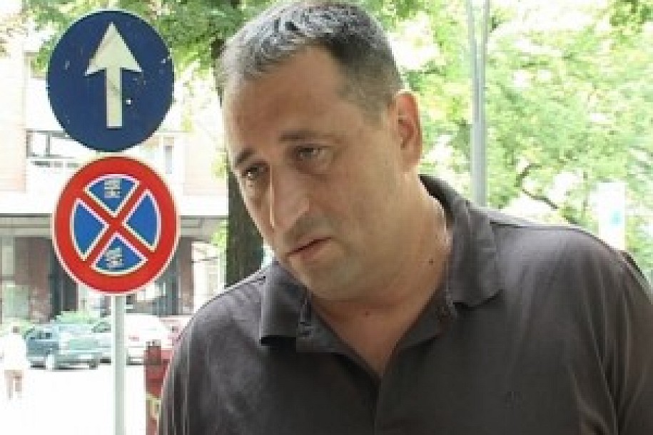 Na meti i dalje saobraćajni znakovi