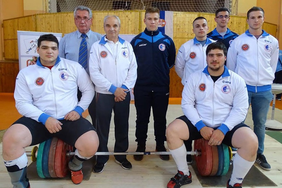 Tri prva mesta dizača tegova Spartaka na Prvenstvu Srbije za seniore i veterane