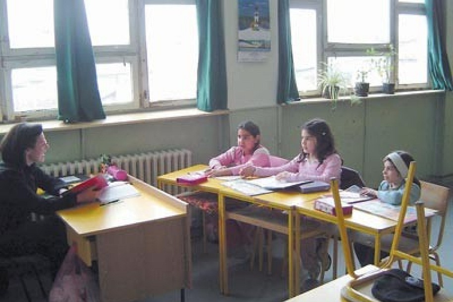 Čak pet škola viška...