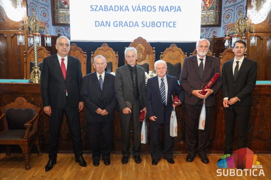 Na svečanoj sednici Skupštine grada dodeljena gradska priznanja