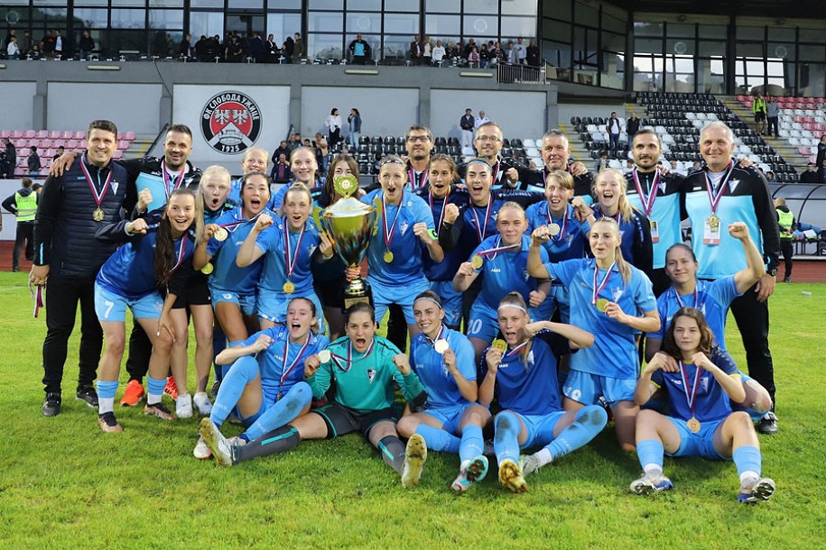 Fudbal: „Golubice“ podigle deseti trofej Kupa Srbije