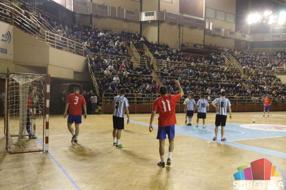 Mali fudbal: Lampone i Šeki enterijeri u finalu 45. Novogodišnjeg turnira