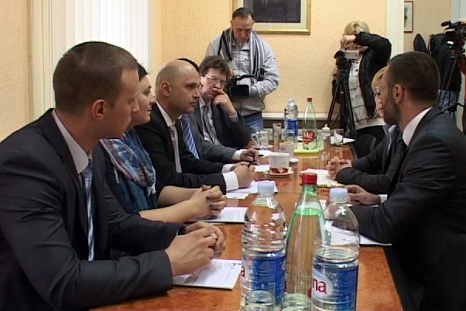 Delegacija misije EU u poseti HNV