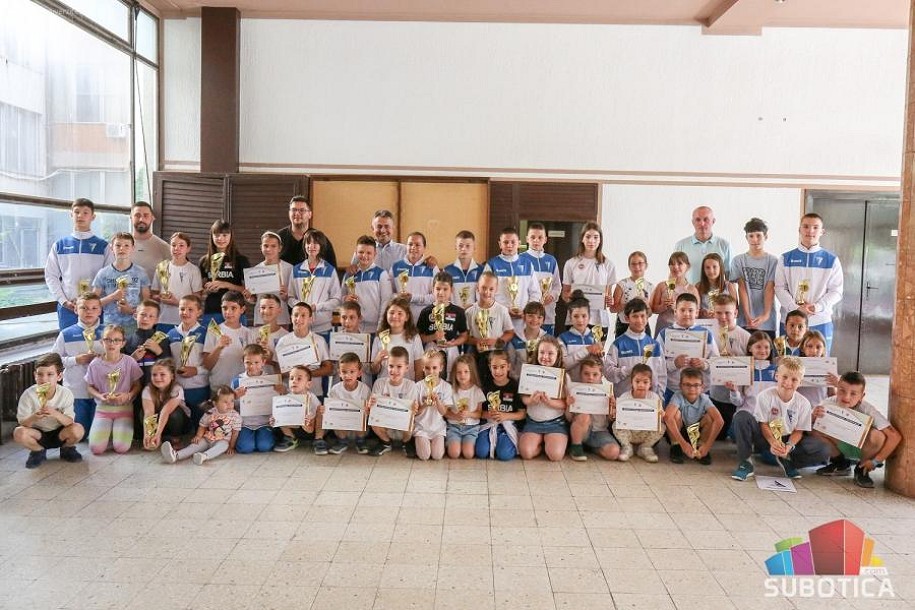 Karate: Sjajnih godinu dana za "Spartak Enpi" - nagrađeni najbolji takmičari