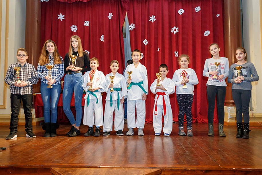 Karate: Nagrađeni najbolji takmičari Spartak Enpija u 2018. godini