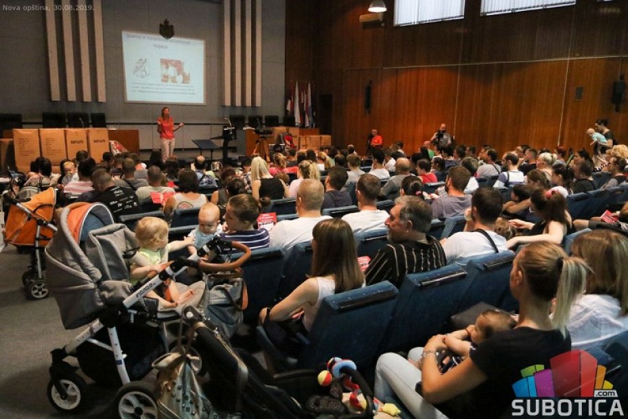 Održan javni čas o značaju upotrebe auto-sedišta