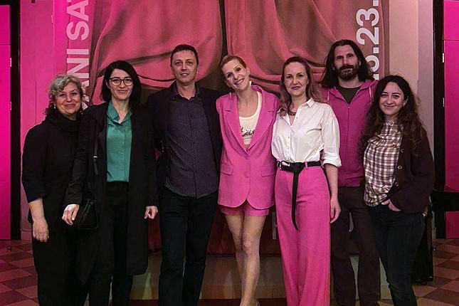 Predstava Narodnog pozorišta "Bravo za klovna"  izvedena u Zagrebu