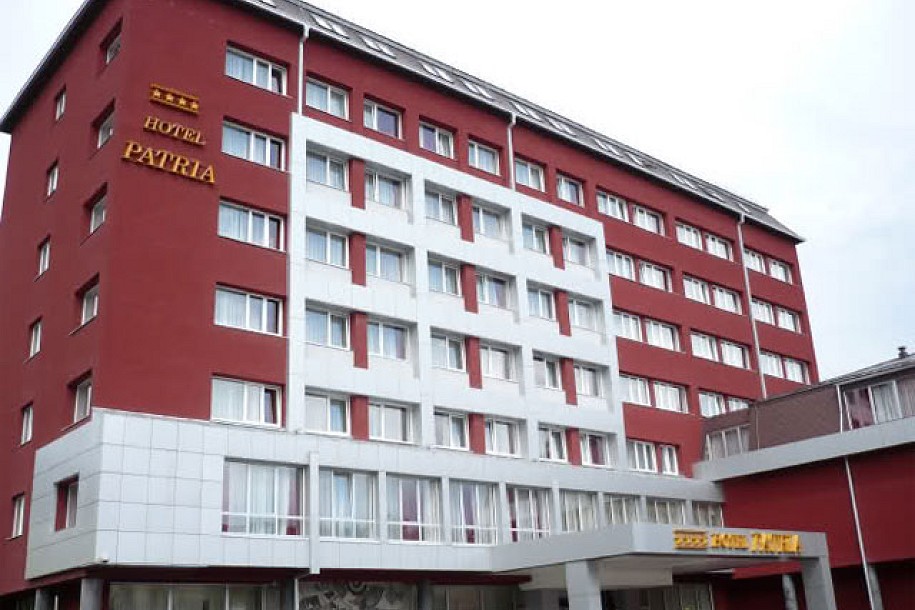 Neizvesna sudbina Patrije, Prezidenta i Bečkog restorana